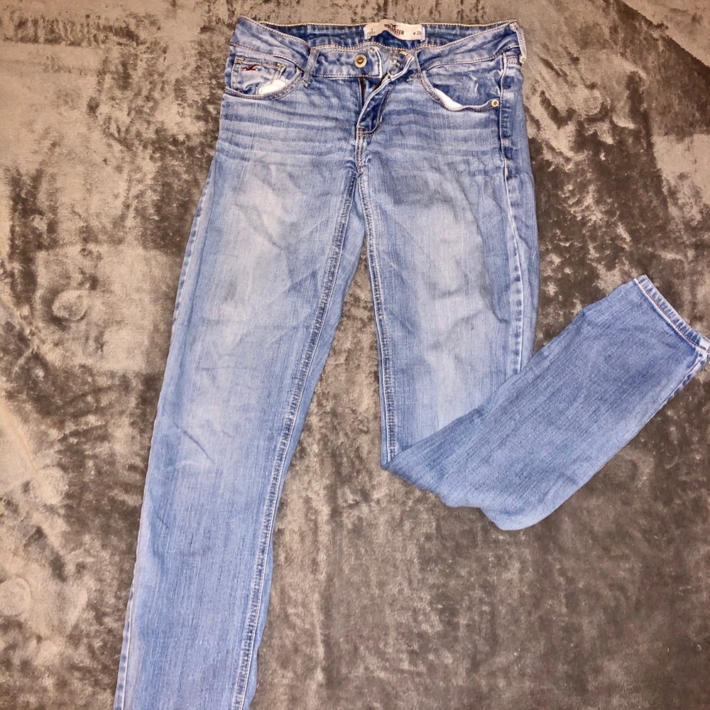 Hollister jeans size 3